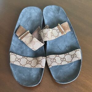 Gucci Brown GG Canvas Slide Sandals with Black Footbed US size 9.5